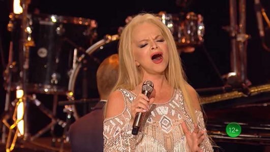 Портфолио. Юбилейный концерт Ларисы Долиной (Эфир 5 января 2022 года)